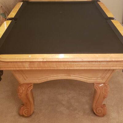 8 Foot Connelly Ram's Horn Natural Maple Table (Black Felt + UofA Accessories)